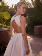 li - 1BE - 018 - bridalicious Brautkleider Hochzeitskleider Brautmoden Bremen Wiesbaden