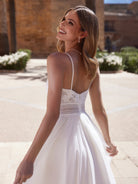 li - 1BE - 022 - bridalicious Brautkleider Hochzeitskleider Brautmoden Bremen Wiesbaden