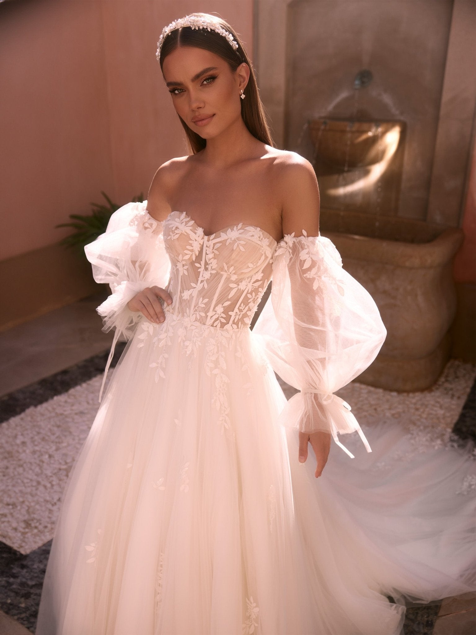 li - 1BE - 040 - bridalicious Brautkleider Hochzeitskleider Brautmoden Bremen Wiesbaden