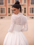 li - 1BE - 049 - bridalicious Brautkleider Hochzeitskleider Brautmoden Bremen Wiesbaden