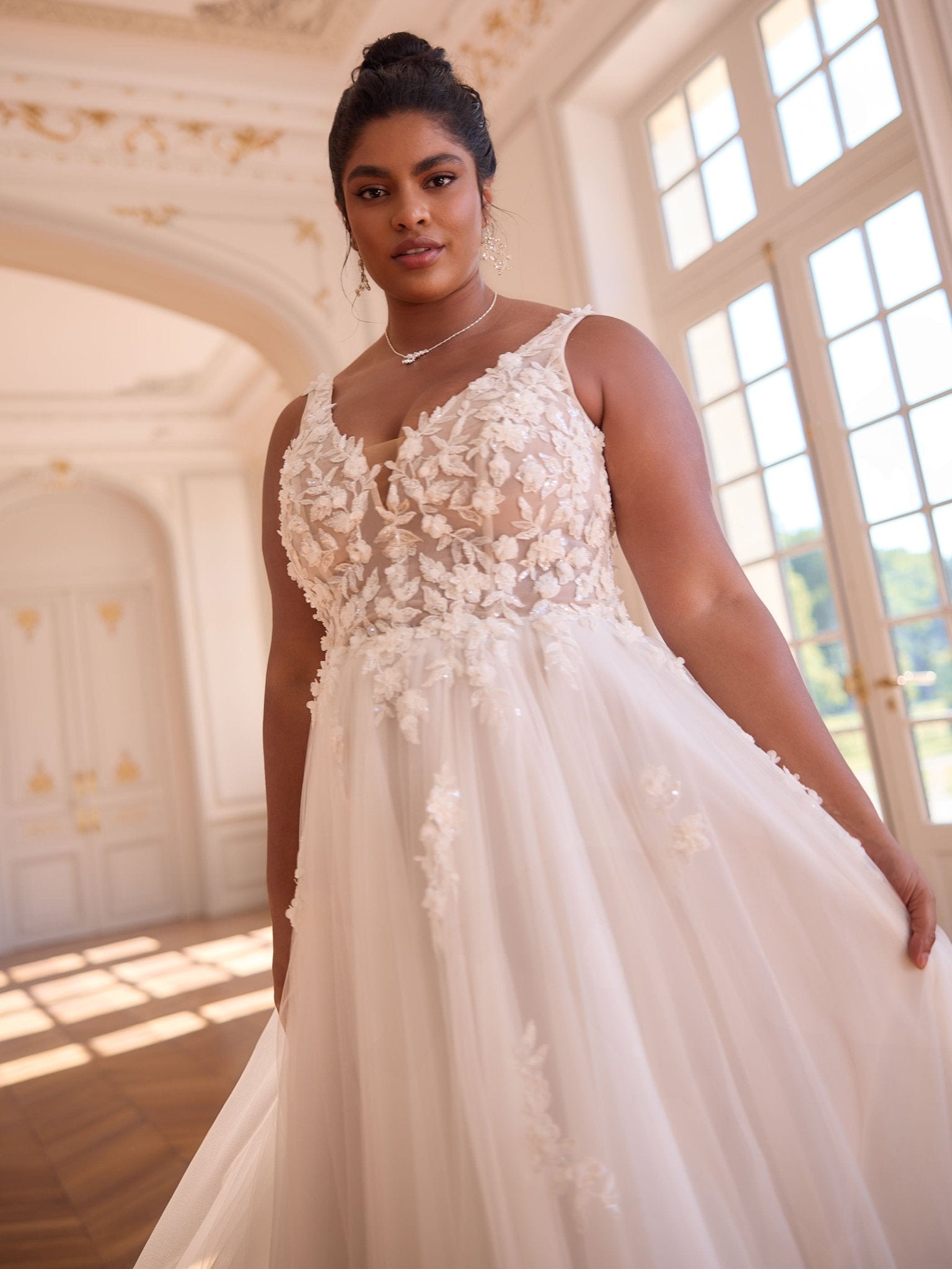 li - 1BE - 052 - bridalicious Brautkleider Hochzeitskleider Brautmoden Bremen Wiesbaden