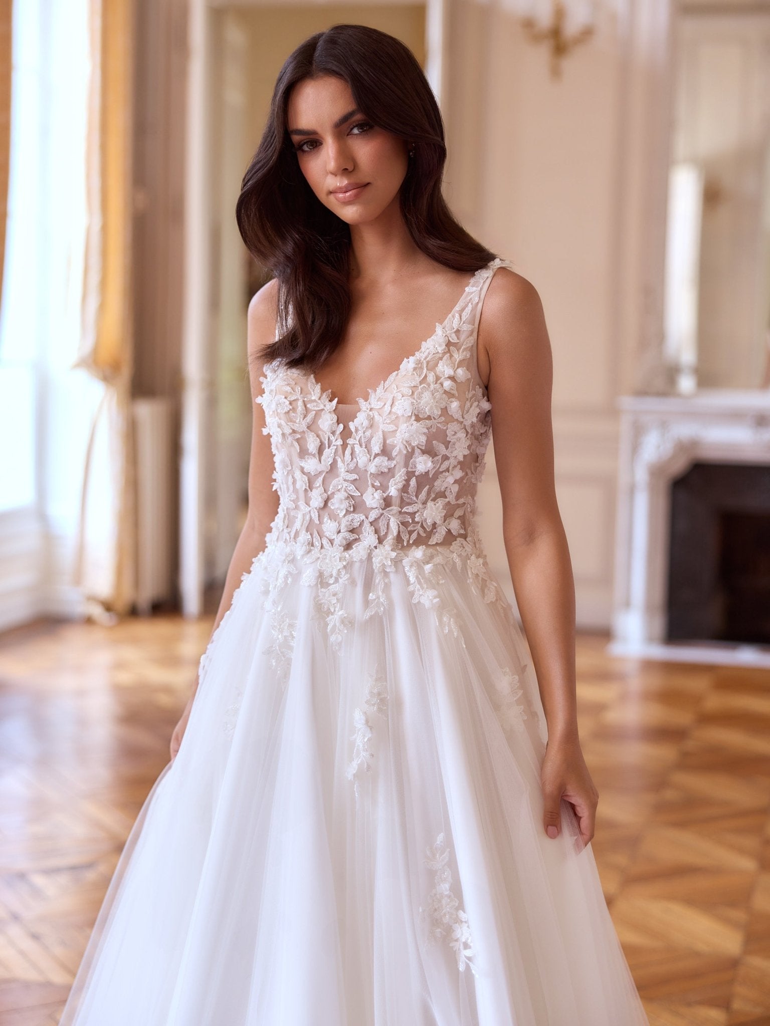 li - 1BE - 052 - bridalicious Brautkleider Hochzeitskleider Brautmoden Bremen Wiesbaden