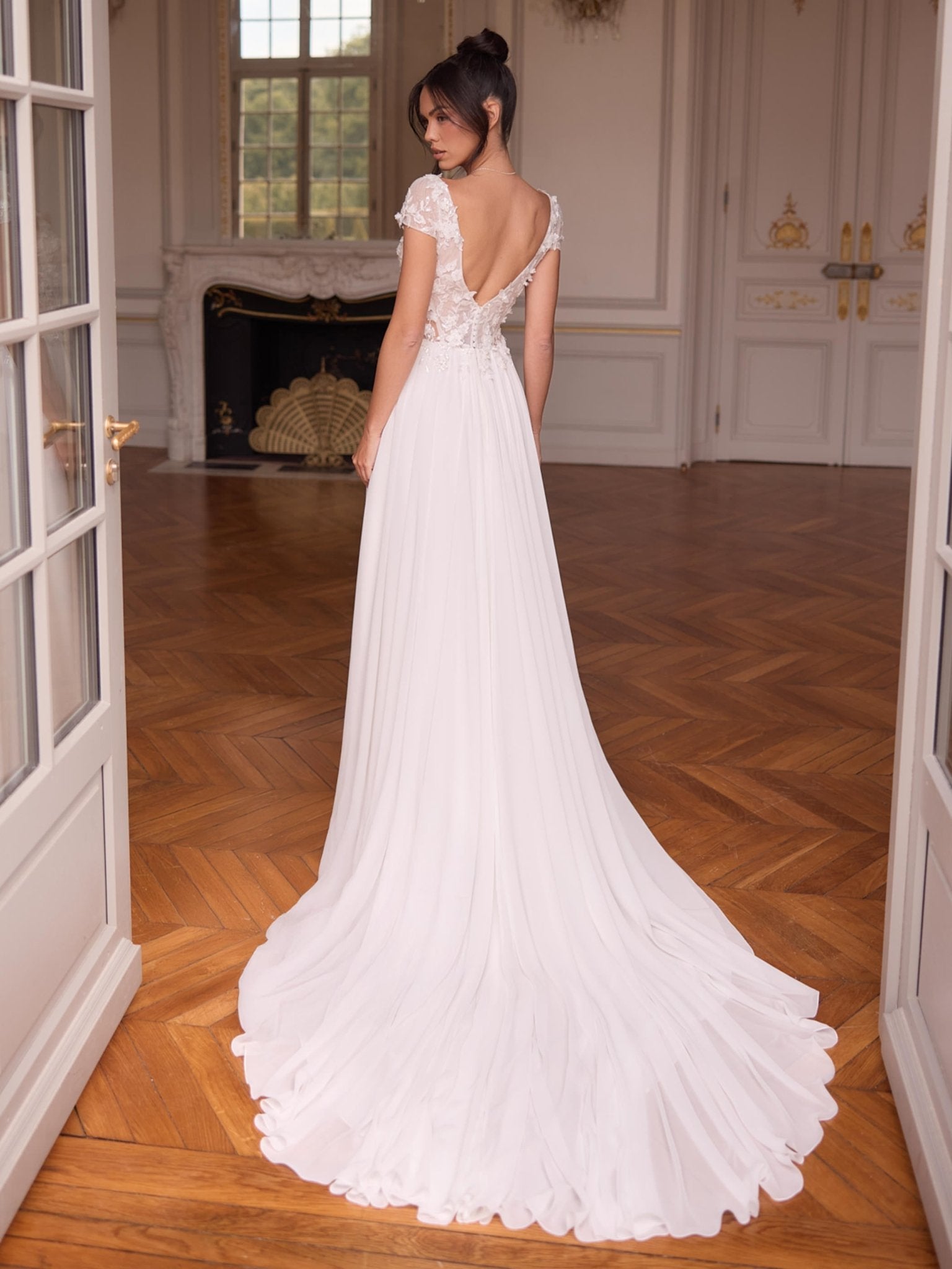 li - 1BE - 055 - bridalicious Brautkleider Hochzeitskleider Brautmoden Bremen Wiesbaden