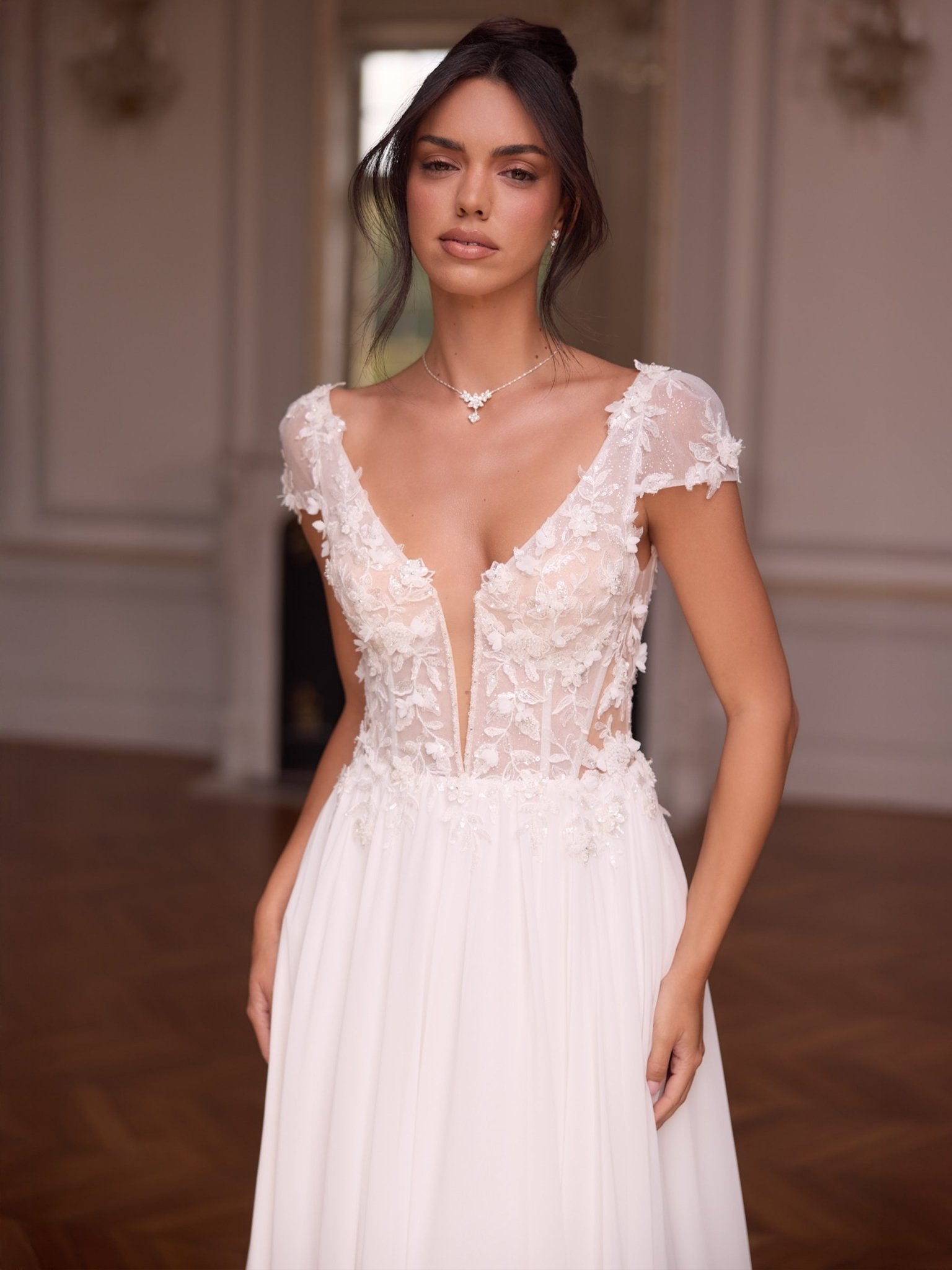 li - 1BE - 055 - bridalicious Brautkleider Hochzeitskleider Brautmoden Bremen Wiesbaden