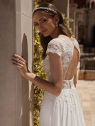 li - 1BE - 057 - bridalicious Brautkleider Hochzeitskleider Brautmoden Bremen Wiesbaden