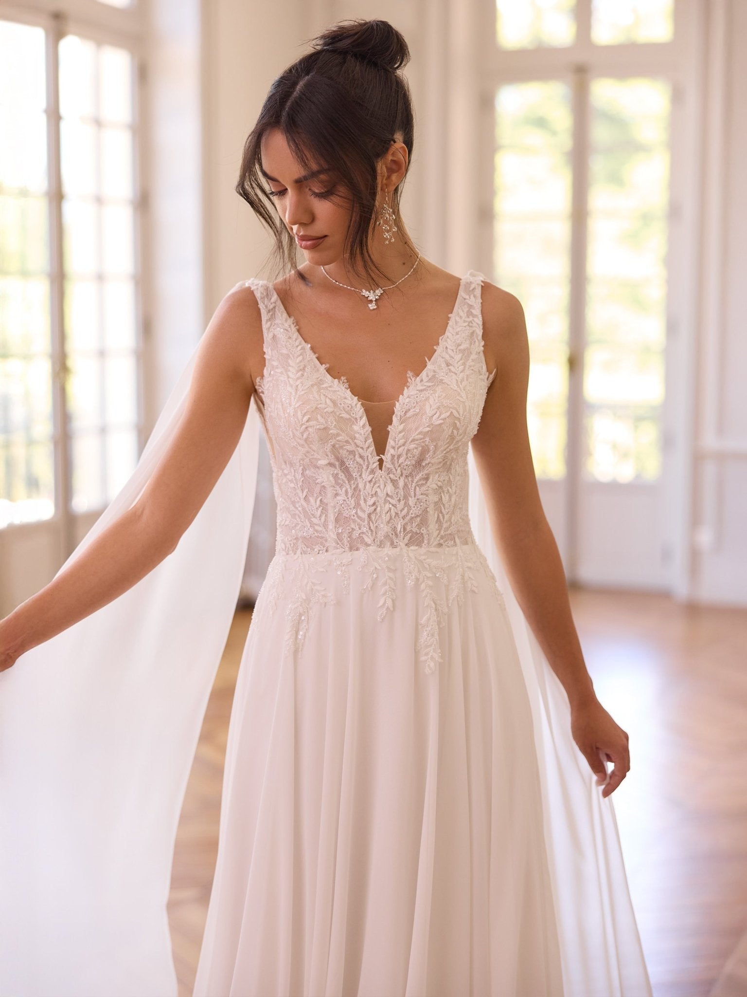 li - 1BE - 058 - bridalicious Brautkleider Hochzeitskleider Brautmoden Bremen Wiesbaden