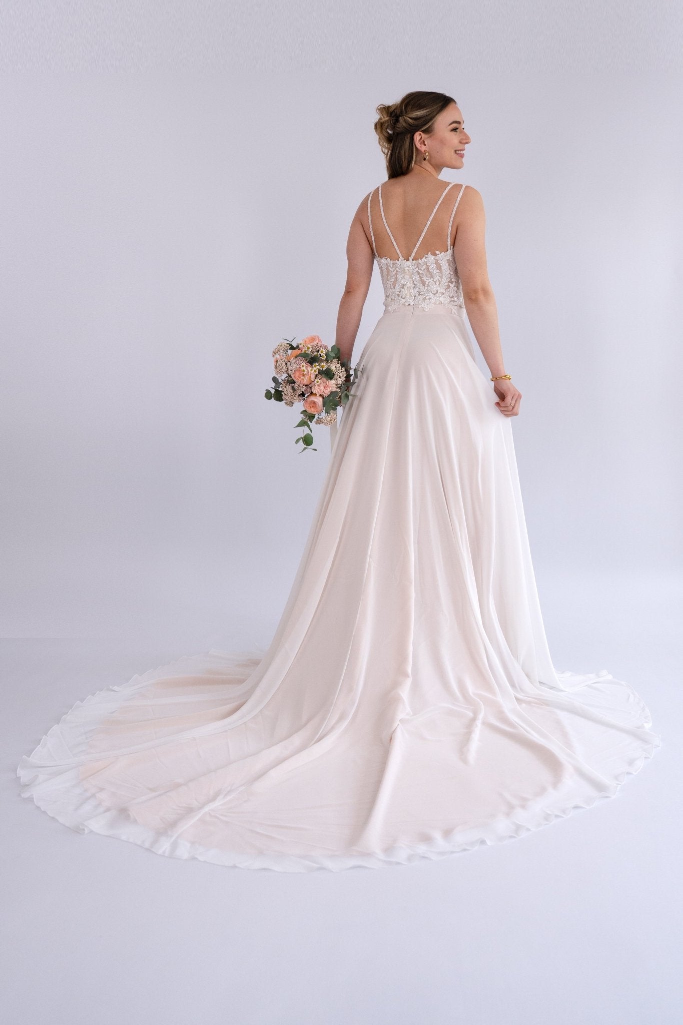 li - 1BE - S02 Rock - bridalicious Brautkleider Hochzeitskleider Brautmoden Bremen Wiesbaden