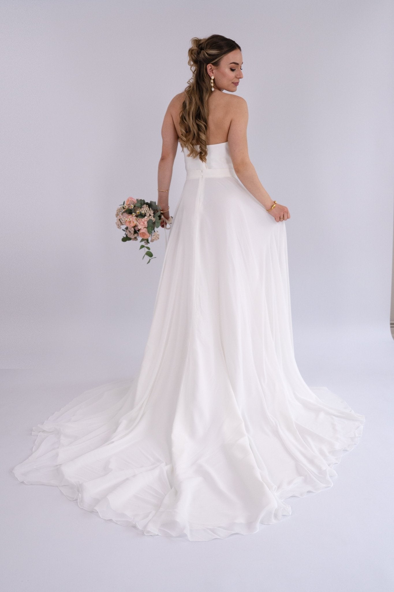 li - 1BE - S02 Rock - bridalicious Brautkleider Hochzeitskleider Brautmoden Bremen Wiesbaden