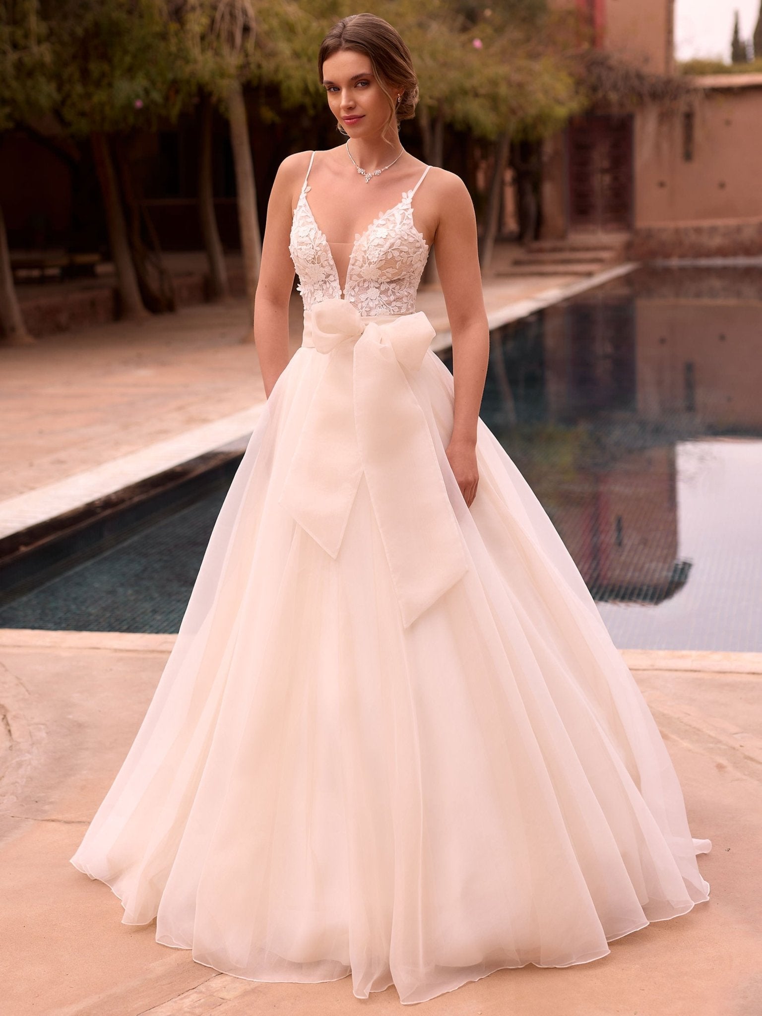 li - 1BE - S10 Rock - bridalicious Brautkleider Hochzeitskleider Brautmoden Bremen Wiesbaden