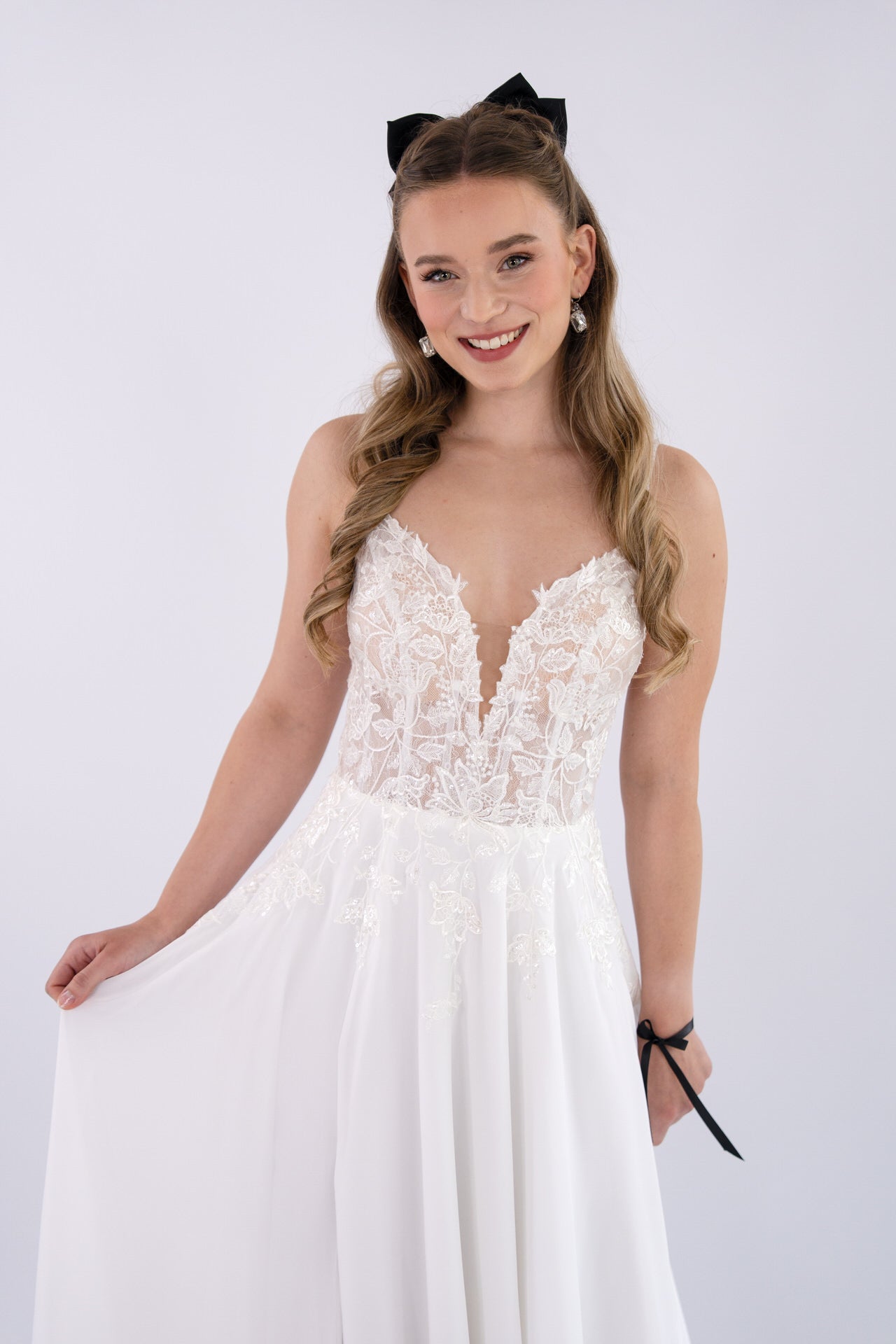 li - 2RE - 003 - bridalicious brautkleider hochzeitskleider