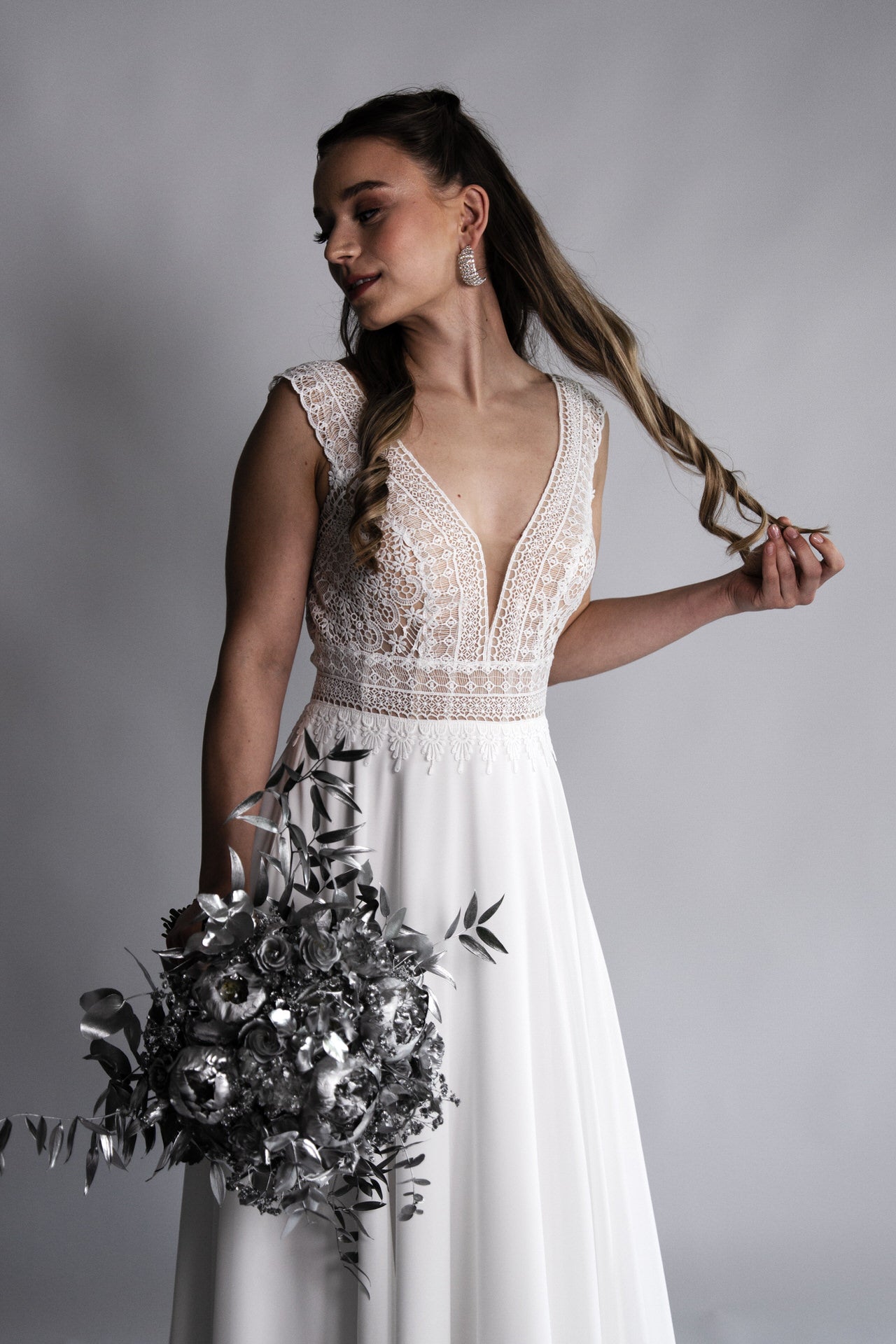 li - 2RE - 004 - bridalicious Brautkleider Hochzeitskleider Brautmoden Bremen Wiesbaden