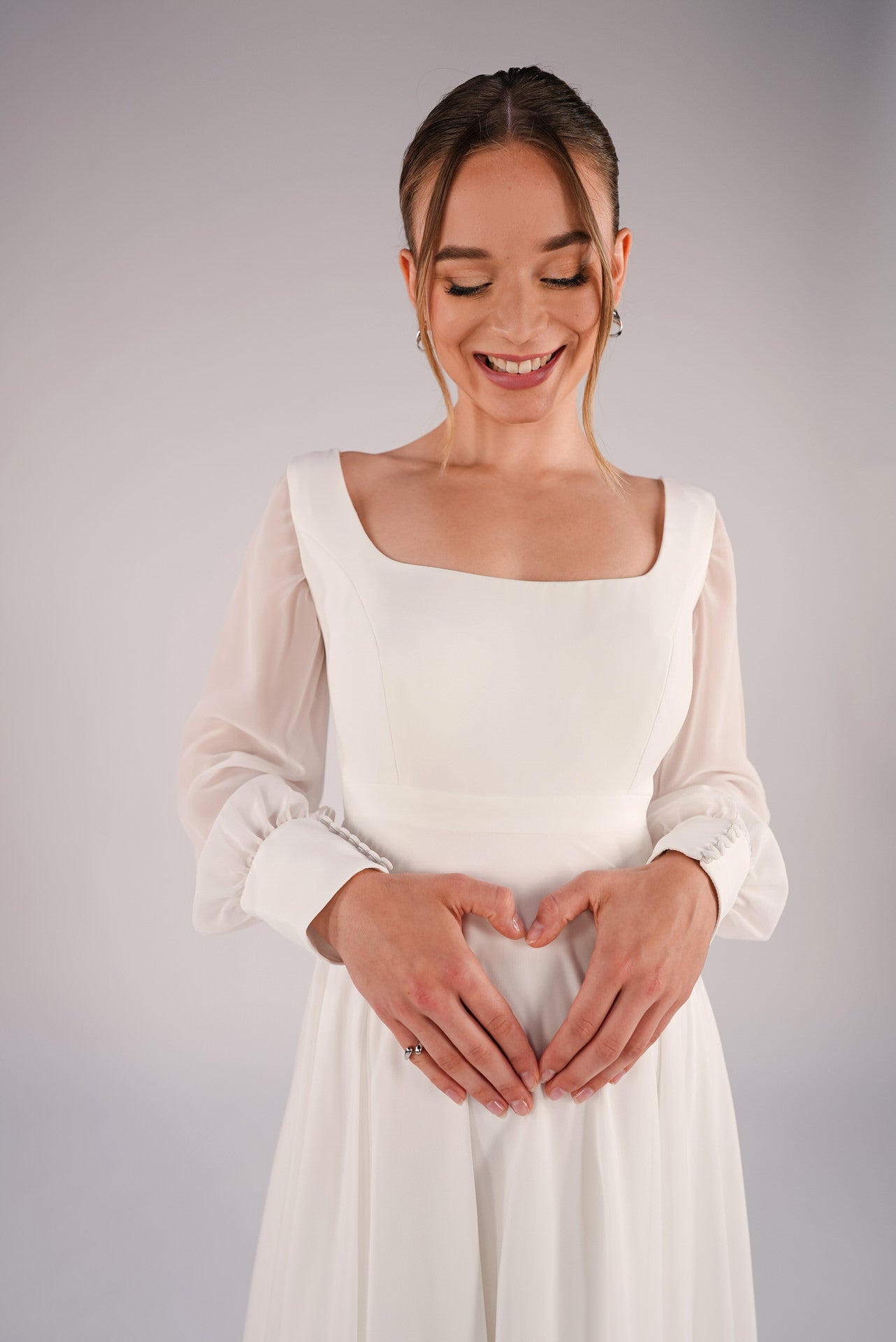 li - 2RE - 006(LU) - bridalicious Brautkleider Hochzeitskleider Brautmoden Bremen Wiesbaden