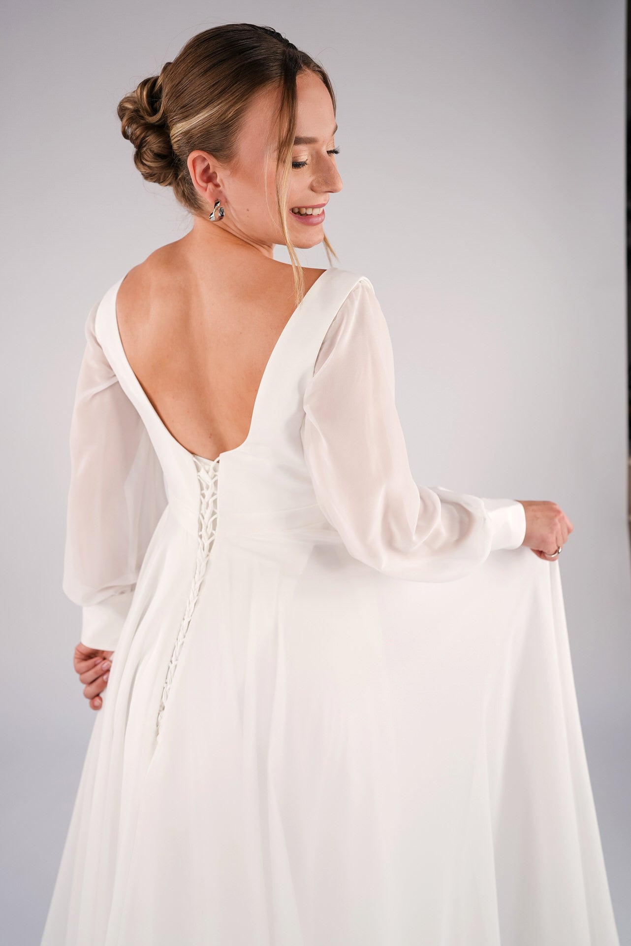 li - 2RE - 006(LU) - bridalicious Brautkleider Hochzeitskleider Brautmoden Bremen Wiesbaden