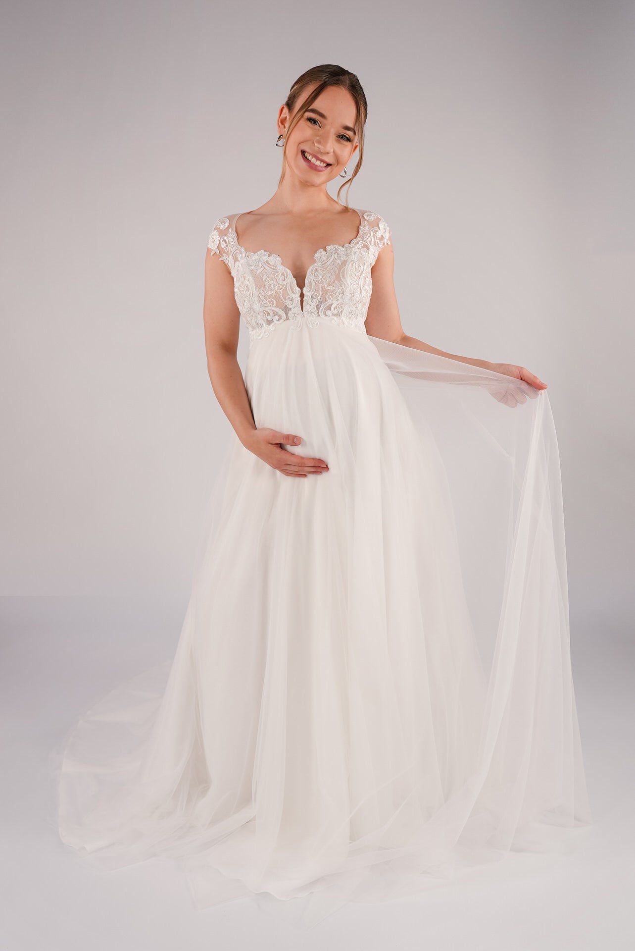 li - 2RE - 007(LU) - bridalicious Brautkleider Hochzeitskleider Brautmoden Bremen Wiesbaden
