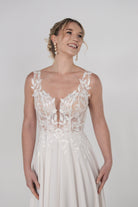 li - 2RE - 015 - bridalicious Brautkleider Hochzeitskleider Brautmoden Bremen Wiesbaden