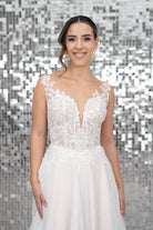 li - 2RE - 018 - bridalicious Brautkleider Hochzeitskleider Brautmoden Bremen Wiesbaden