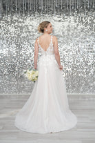 li - 2RE - 019 - bridalicious Brautkleider Hochzeitskleider Brautmoden Bremen Wiesbaden