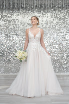 li - 2RE - 019 - bridalicious Brautkleider Hochzeitskleider Brautmoden Bremen Wiesbaden