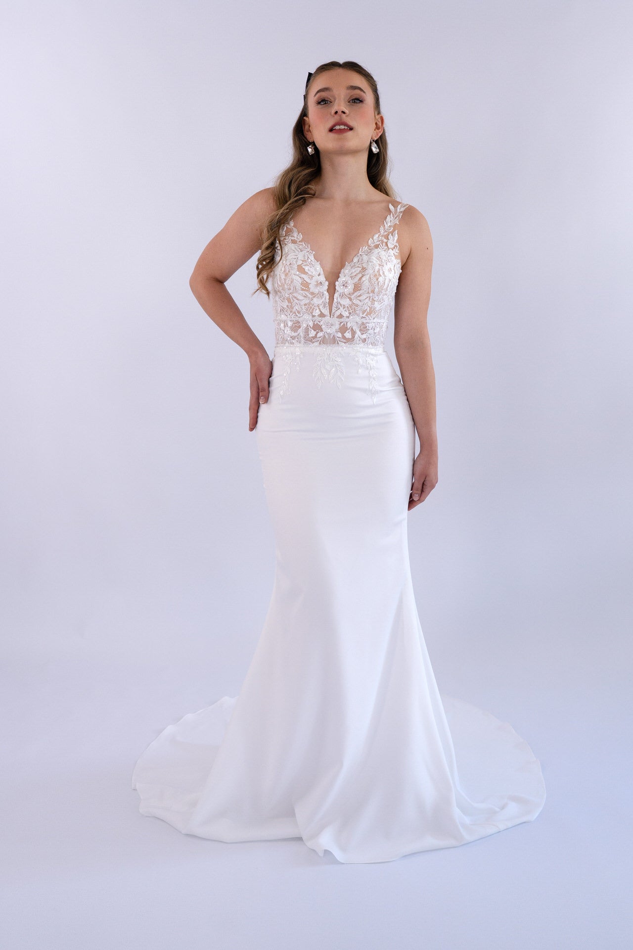 li - 3M - 001 - bridalicious Brautkleider Hochzeitskleider Brautmoden Bremen Wiesbaden