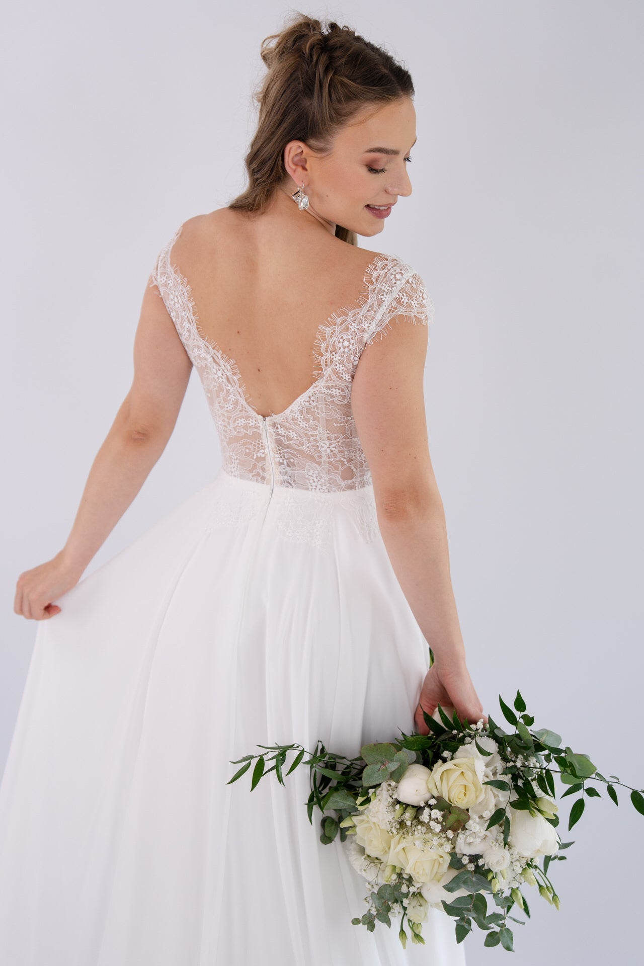 li - 3M - 004 - bridalicious Brautkleider Hochzeitskleider Brautmoden Bremen Wiesbaden