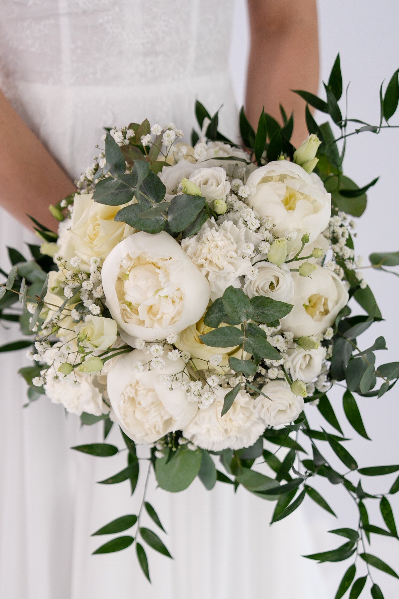 li - 3M - 004 - bridalicious Brautkleider Hochzeitskleider Brautmoden Bremen Wiesbaden