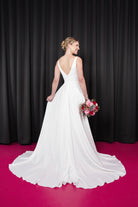 li - 3M - 005 (Split) - bridalicious Brautkleider Hochzeitskleider Brautmoden Bremen Wiesbaden