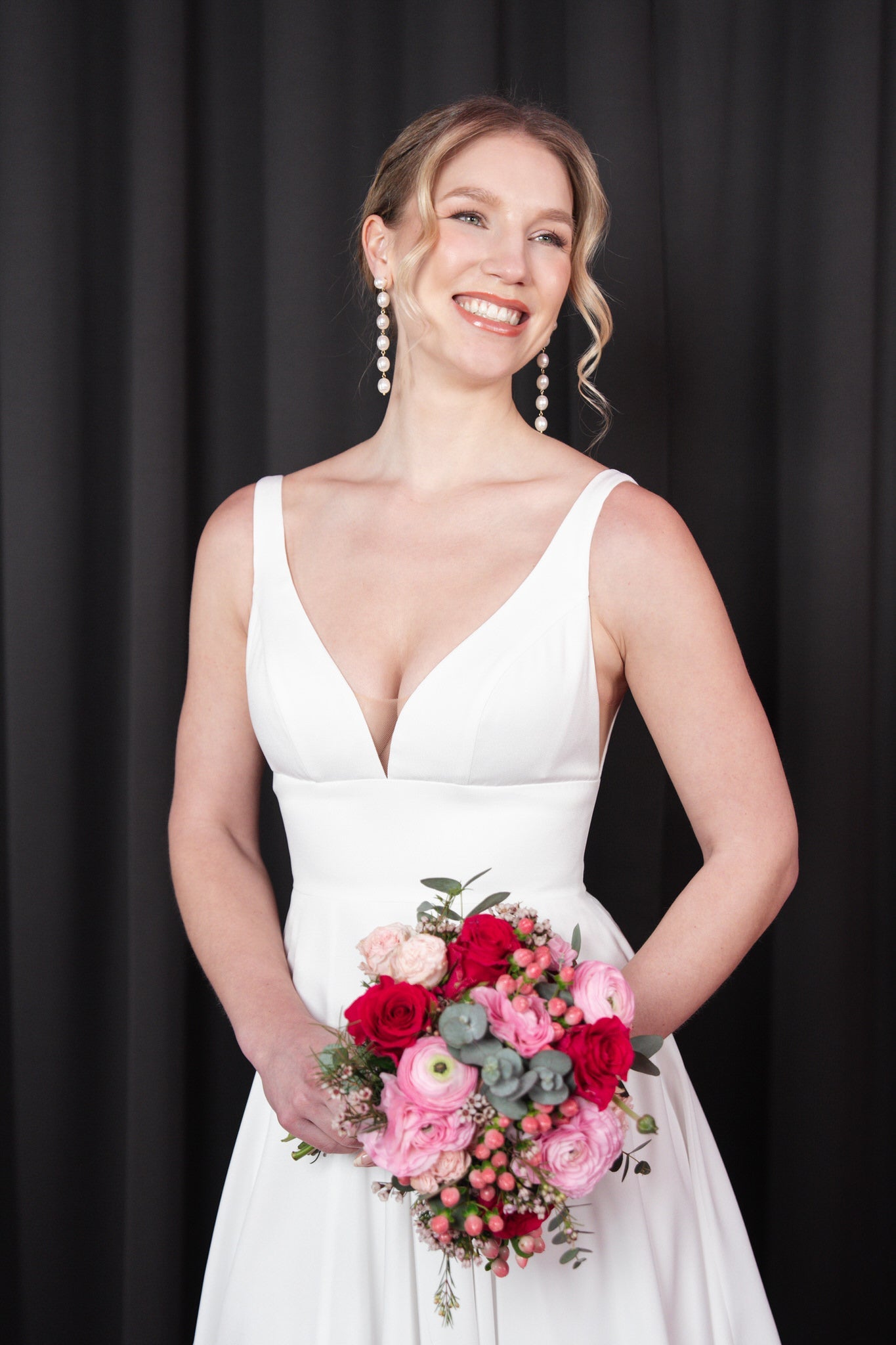 li - 3M - 005 (Split) - bridalicious Brautkleider Hochzeitskleider Brautmoden Bremen Wiesbaden