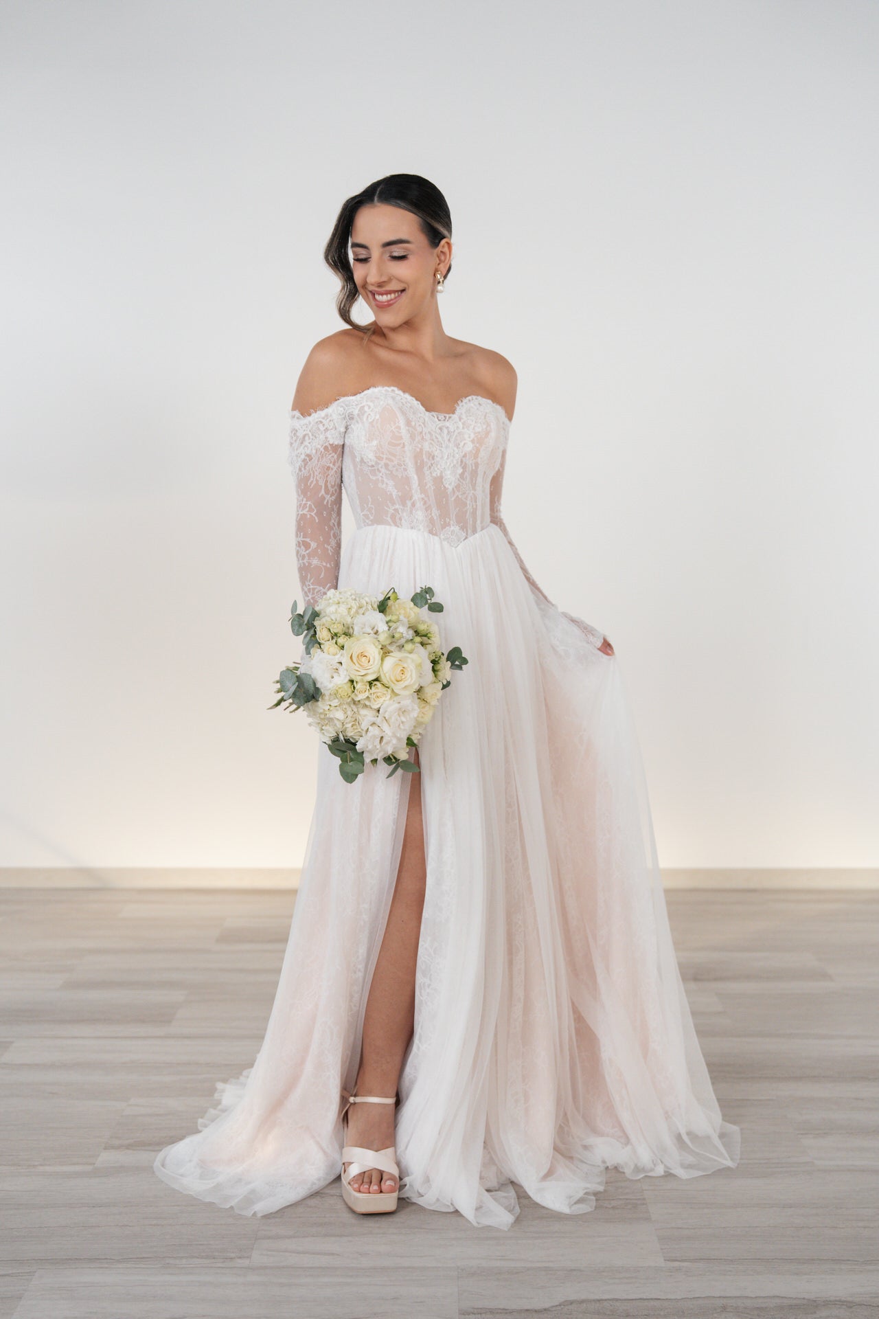 li - 3M - 016 (Chanti) - bridalicious brautkleider hochzeitskleider