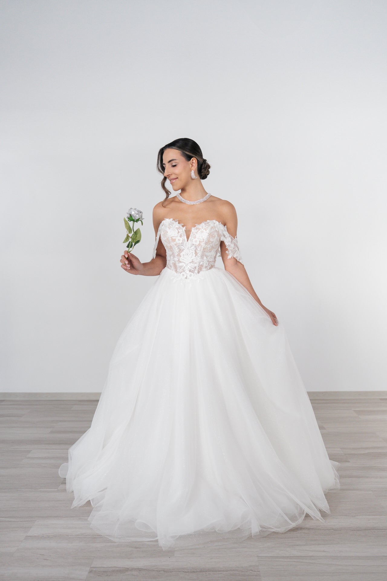 li - 3M - 017(+G) - bridalicious Brautkleider Hochzeitskleider Brautmoden Bremen Wiesbaden