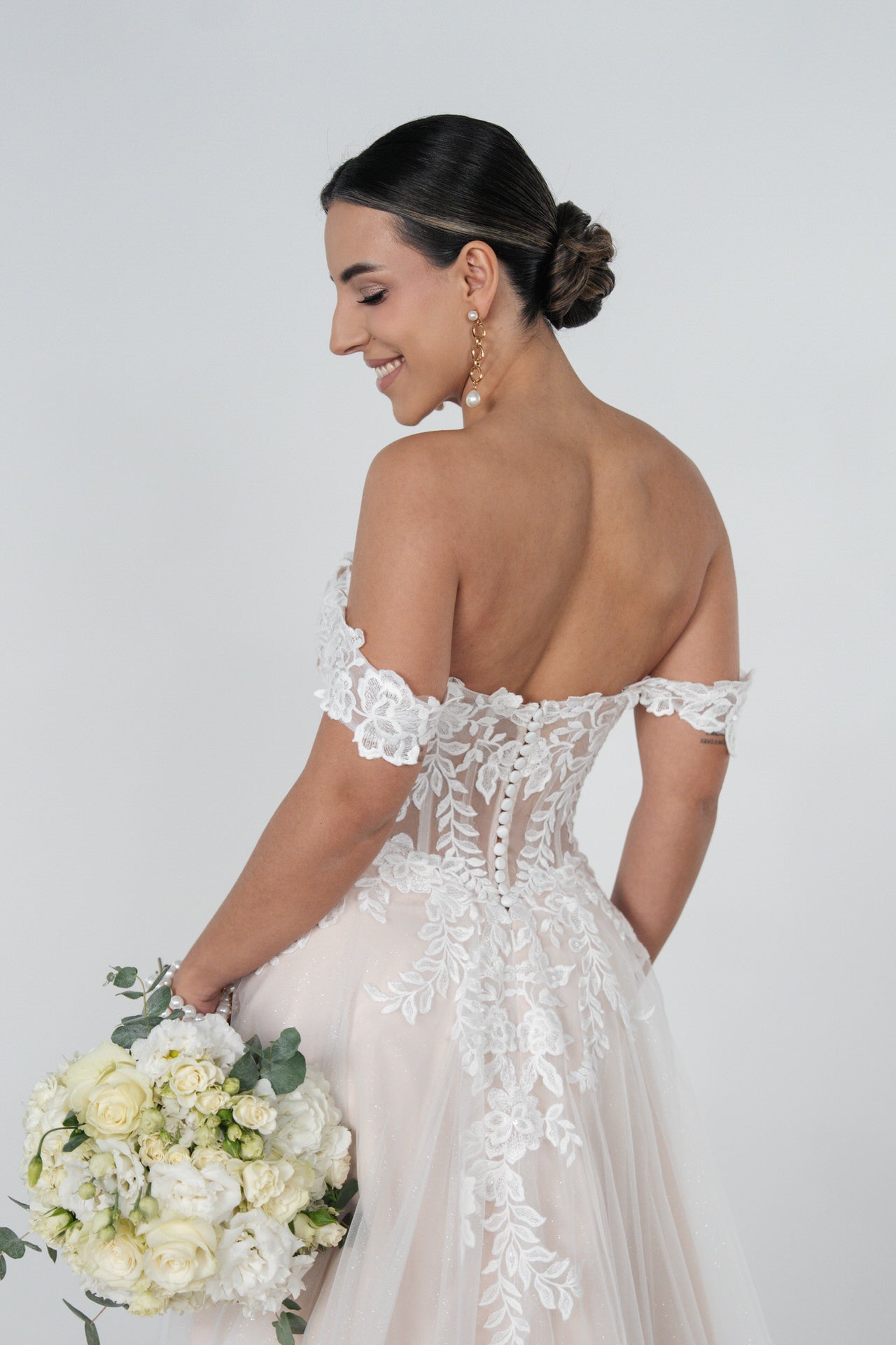 li - 3M - 018(+G) - bridalicious Brautkleider Hochzeitskleider Brautmoden Bremen Wiesbaden