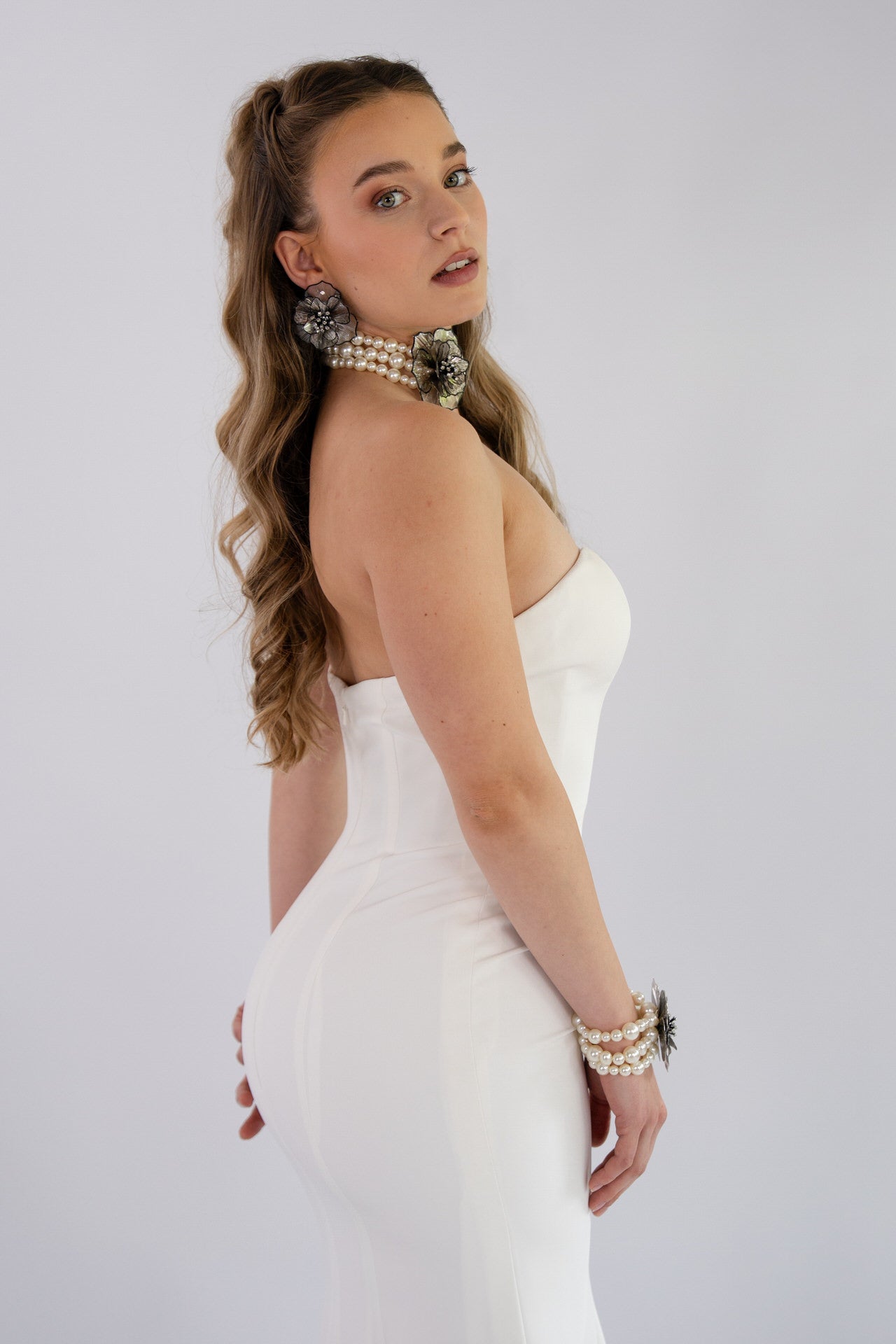 li - 4E - 001 - bridalicious Brautkleider Hochzeitskleider Brautmoden Bremen Wiesbaden