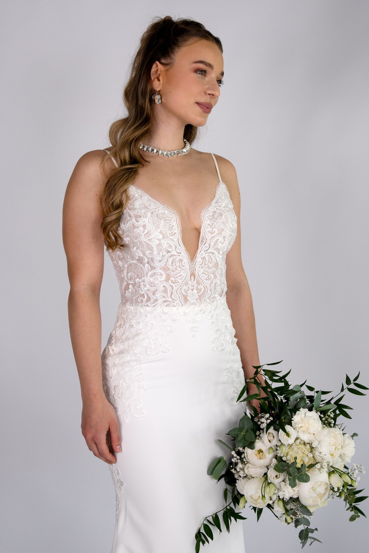 li - 4E - 002 - bridalicious Brautkleider Hochzeitskleider Brautmoden Bremen Wiesbaden