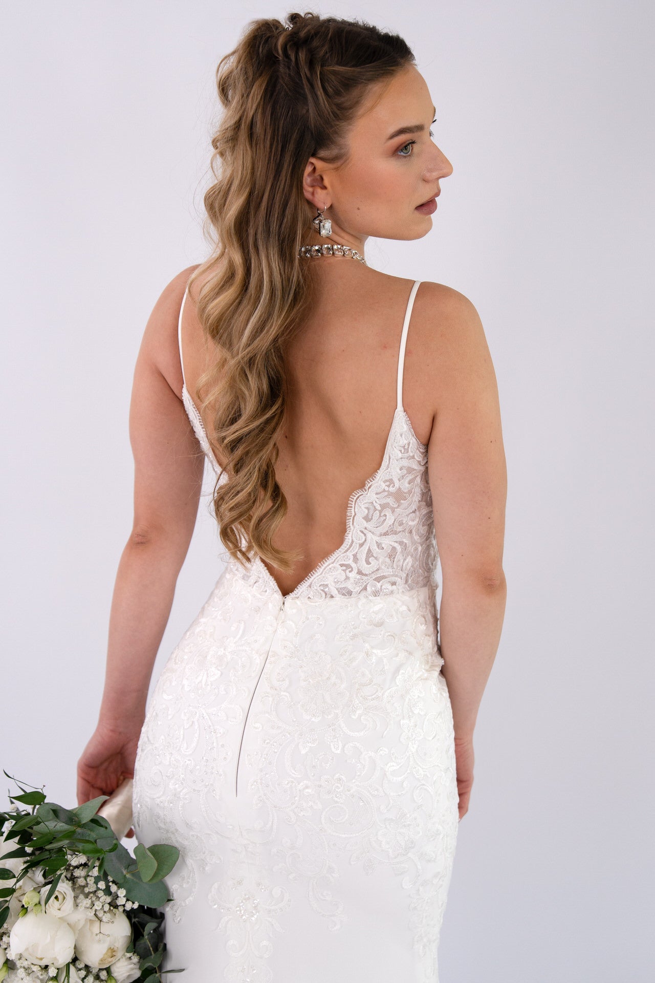 li - 4E - 002 - bridalicious Brautkleider Hochzeitskleider Brautmoden Bremen Wiesbaden