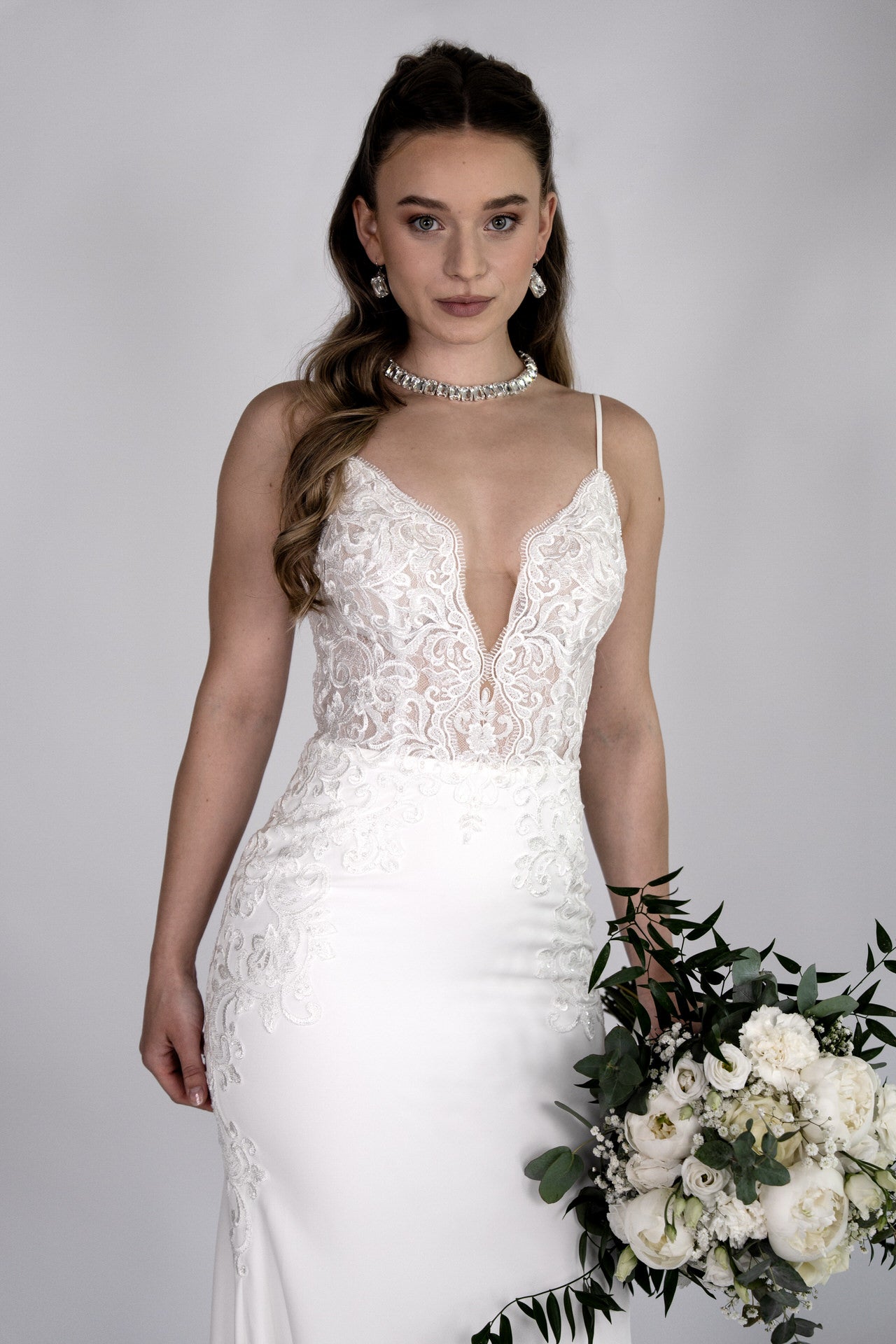 li - 4E - 002 - bridalicious Brautkleider Hochzeitskleider Brautmoden Bremen Wiesbaden