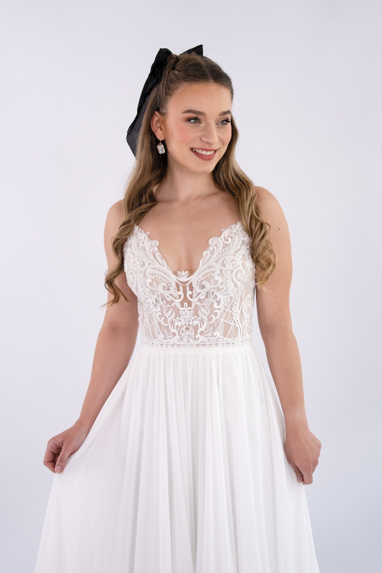 li - 4E - 003 - bridalicious Brautkleider Hochzeitskleider Brautmoden Bremen Wiesbaden