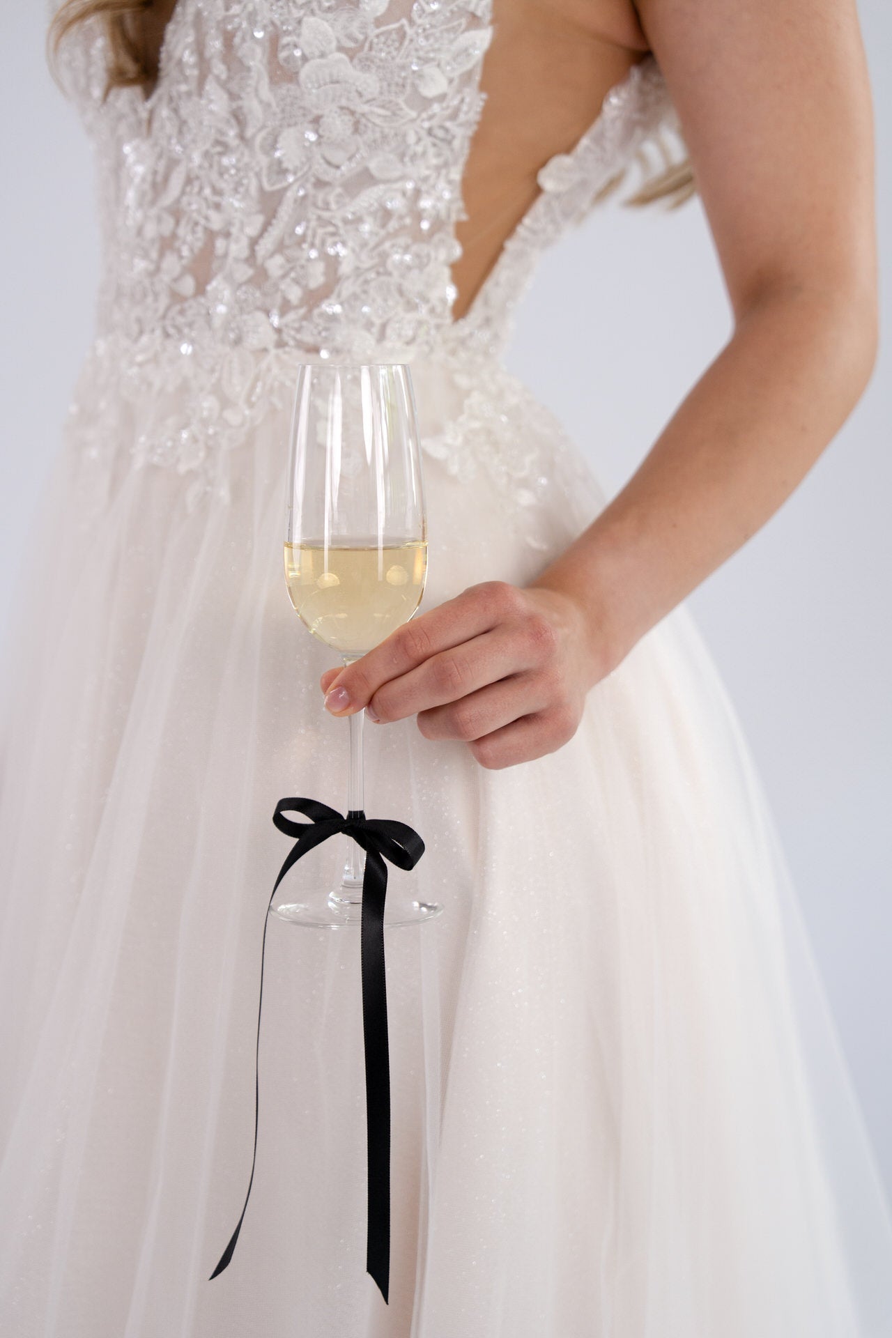 li - 4E - 007 - bridalicious Brautkleider Hochzeitskleider Brautmoden Bremen Wiesbaden