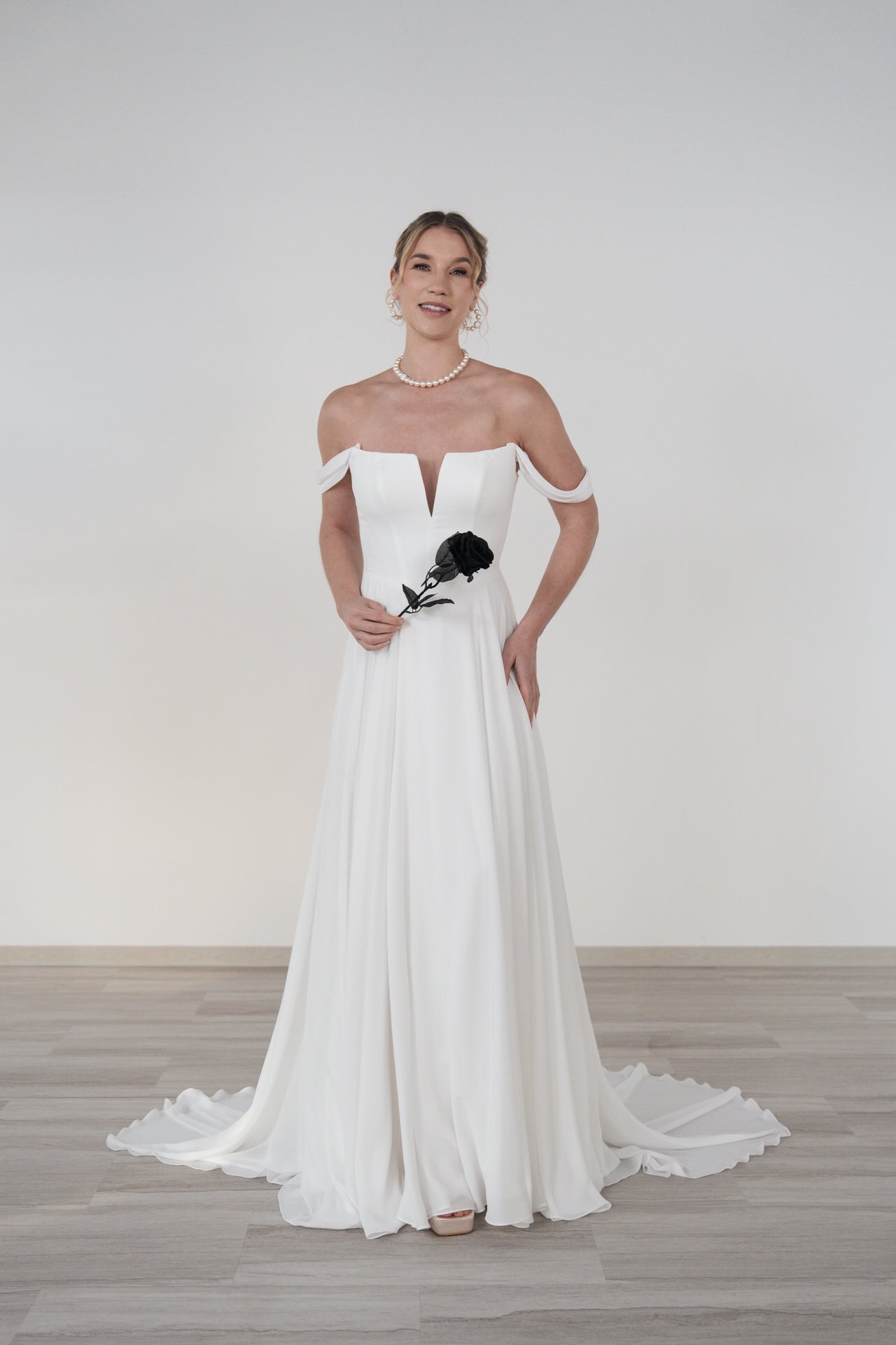 li - 5L - 004 - bridalicious Brautkleider Hochzeitskleider Brautmoden Bremen Wiesbaden
