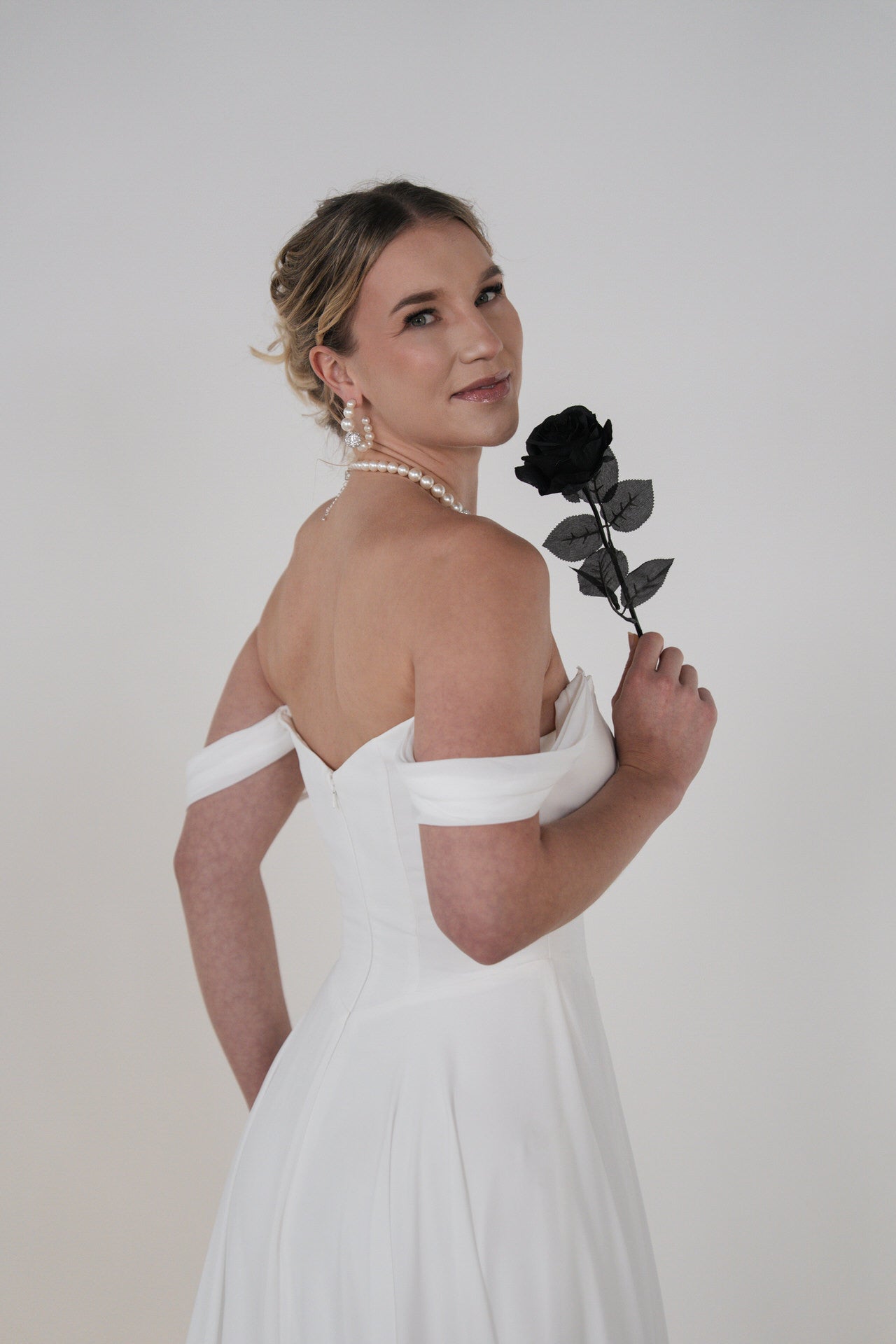 li - 5L - 004 - bridalicious Brautkleider Hochzeitskleider Brautmoden Bremen Wiesbaden