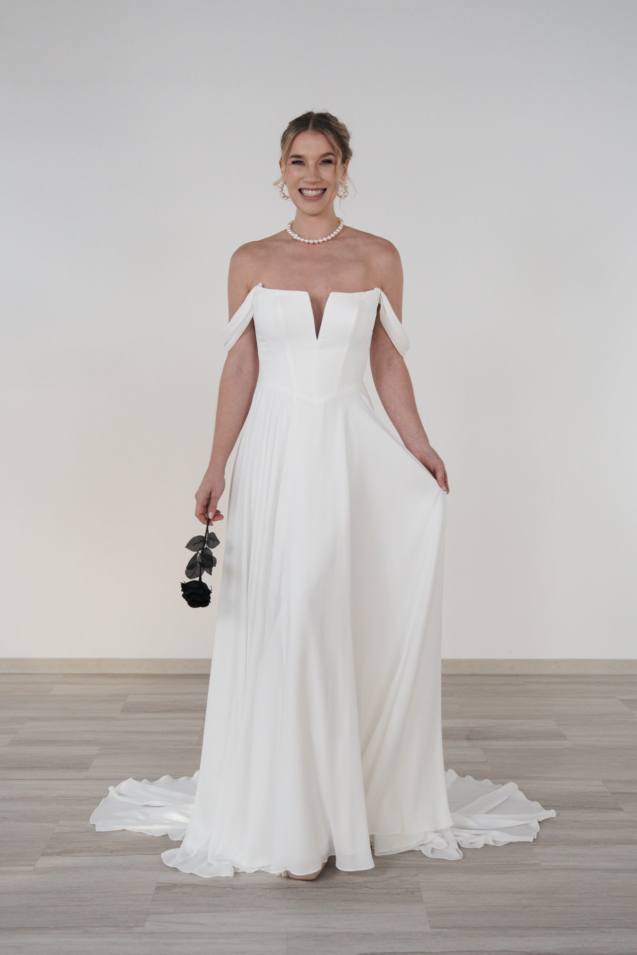 li - 5L - 004 - bridalicious Brautkleider Hochzeitskleider Brautmoden Bremen Wiesbaden
