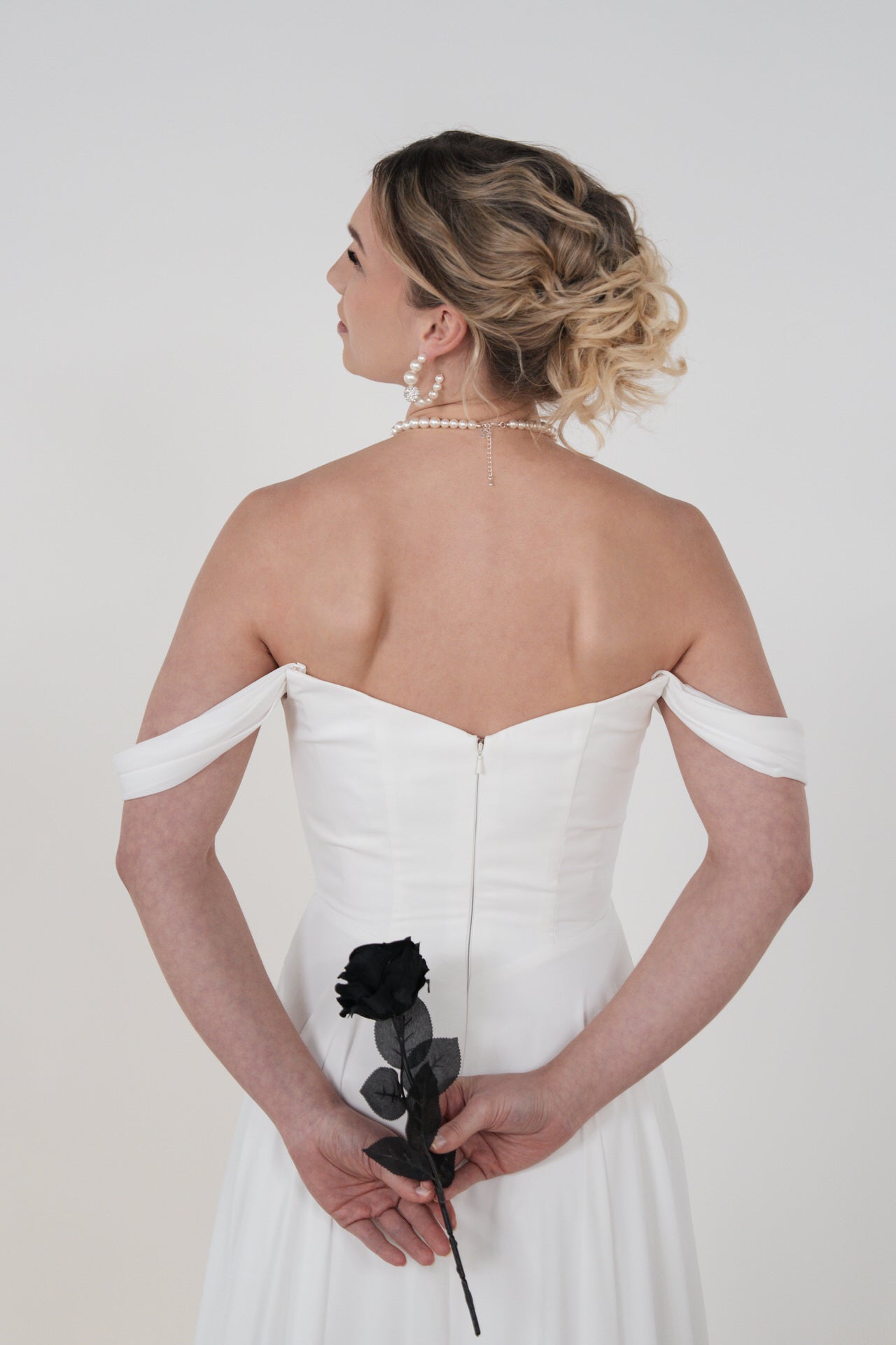 li - 5L - 004 - bridalicious Brautkleider Hochzeitskleider Brautmoden Bremen Wiesbaden