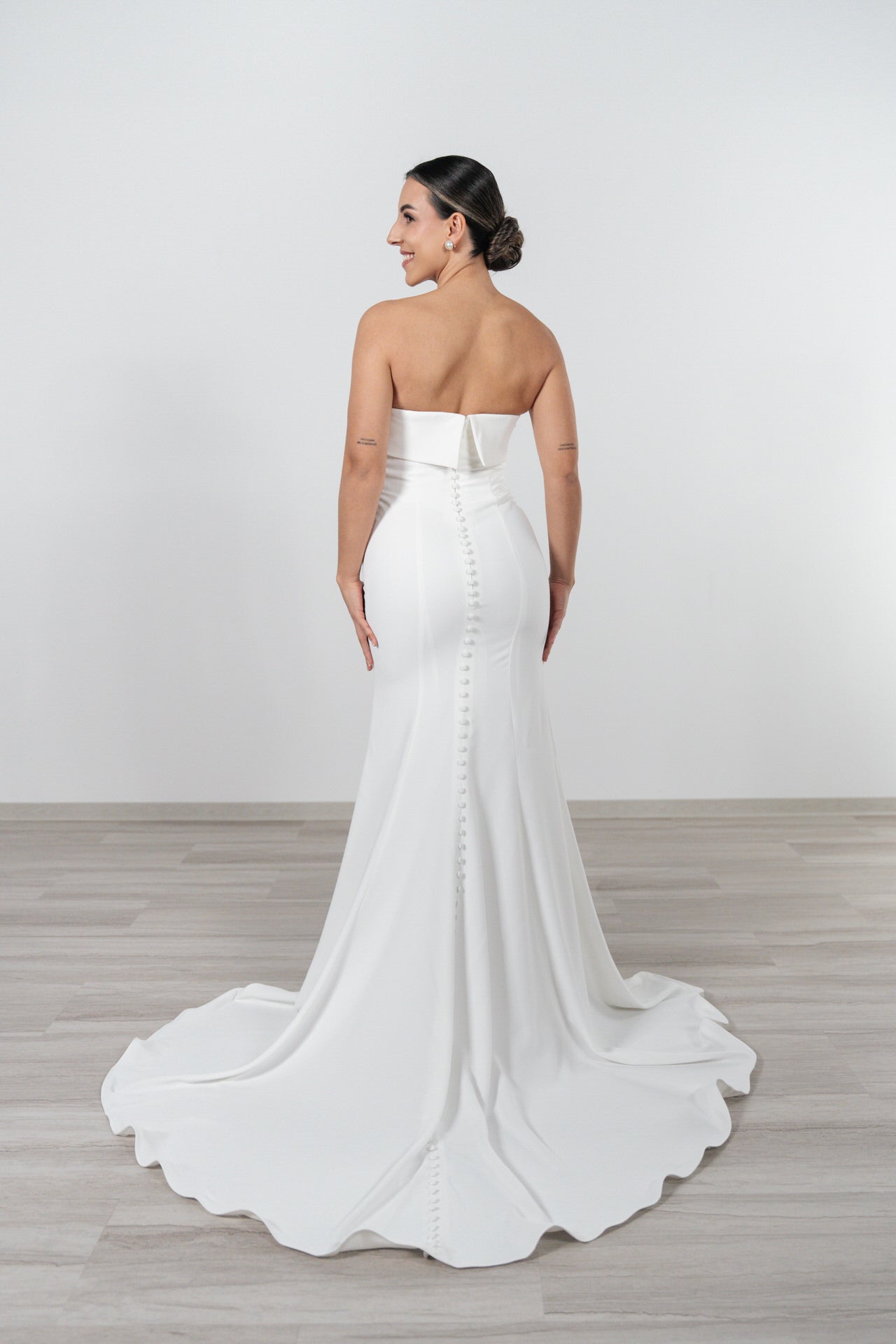 li - 5L - 010 - bridalicious Brautkleider Hochzeitskleider Brautmoden Bremen Wiesbaden