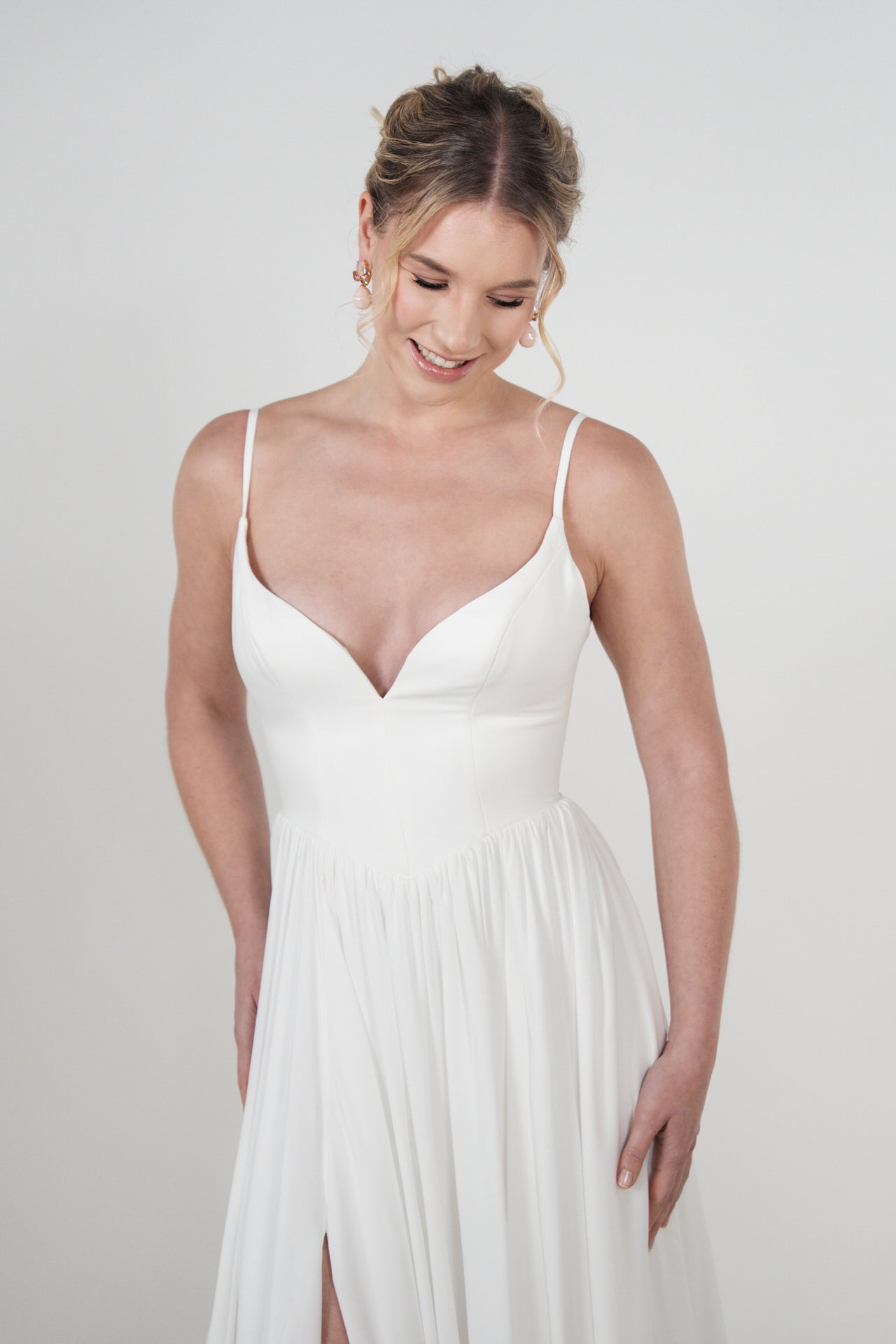 li - 5L - 011 - bridalicious brautkleider hochzeitskleider