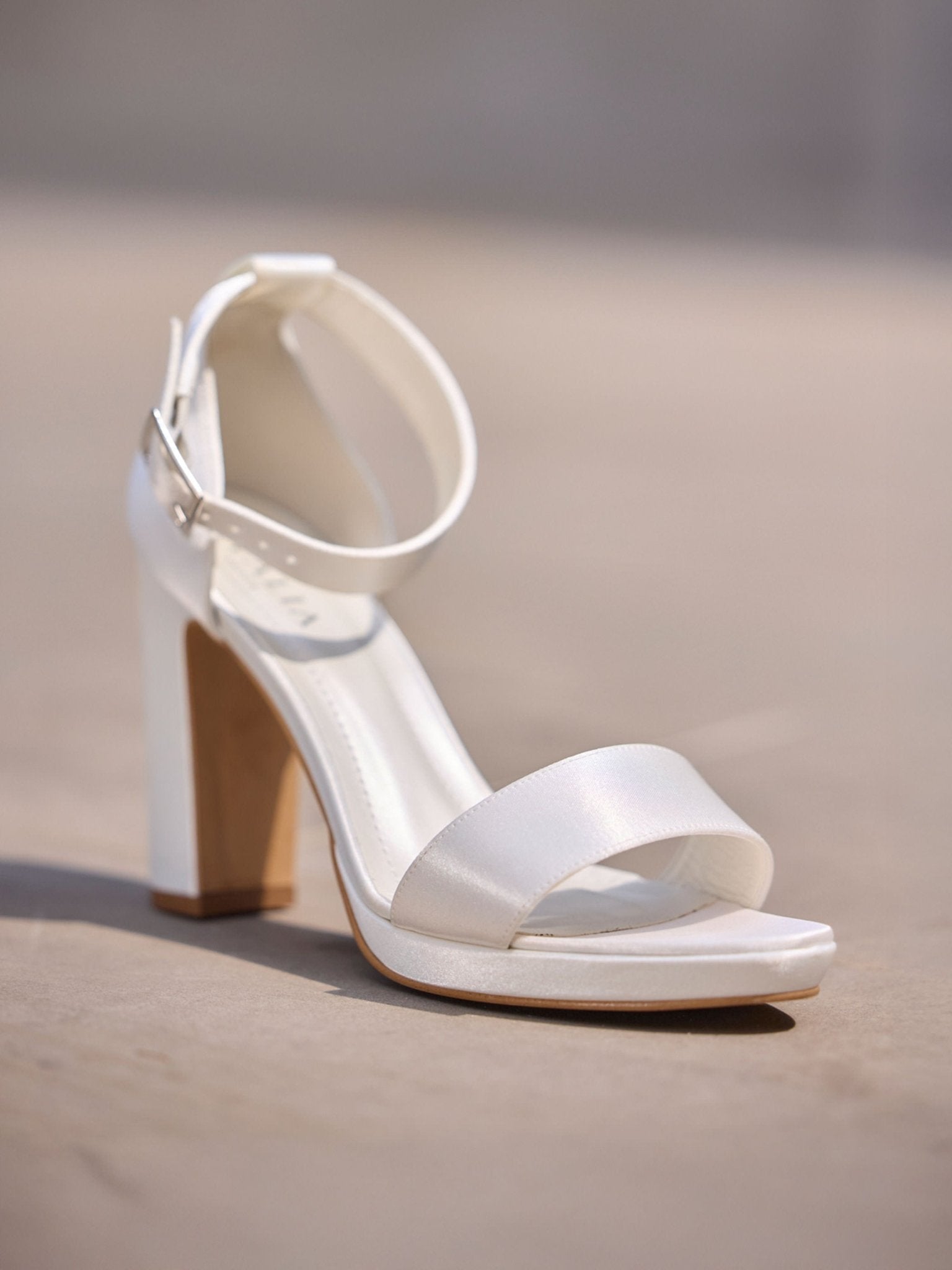 Salma Brautschuhe Bianco Evento - bridalicious Brautkleider Hochzeitskleider Brautmoden Bremen Wiesbaden